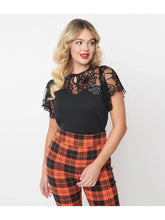 Load image into Gallery viewer, Black Flocked Spiderweb &amp; Brooch Flutter Slee
